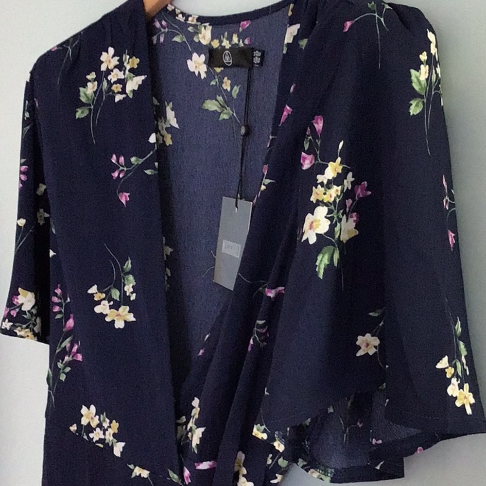 NWT 12 High Low MIDI Dress Navy MIDI Dress Ditsy Floral from Missguided - Picture 3 of 14